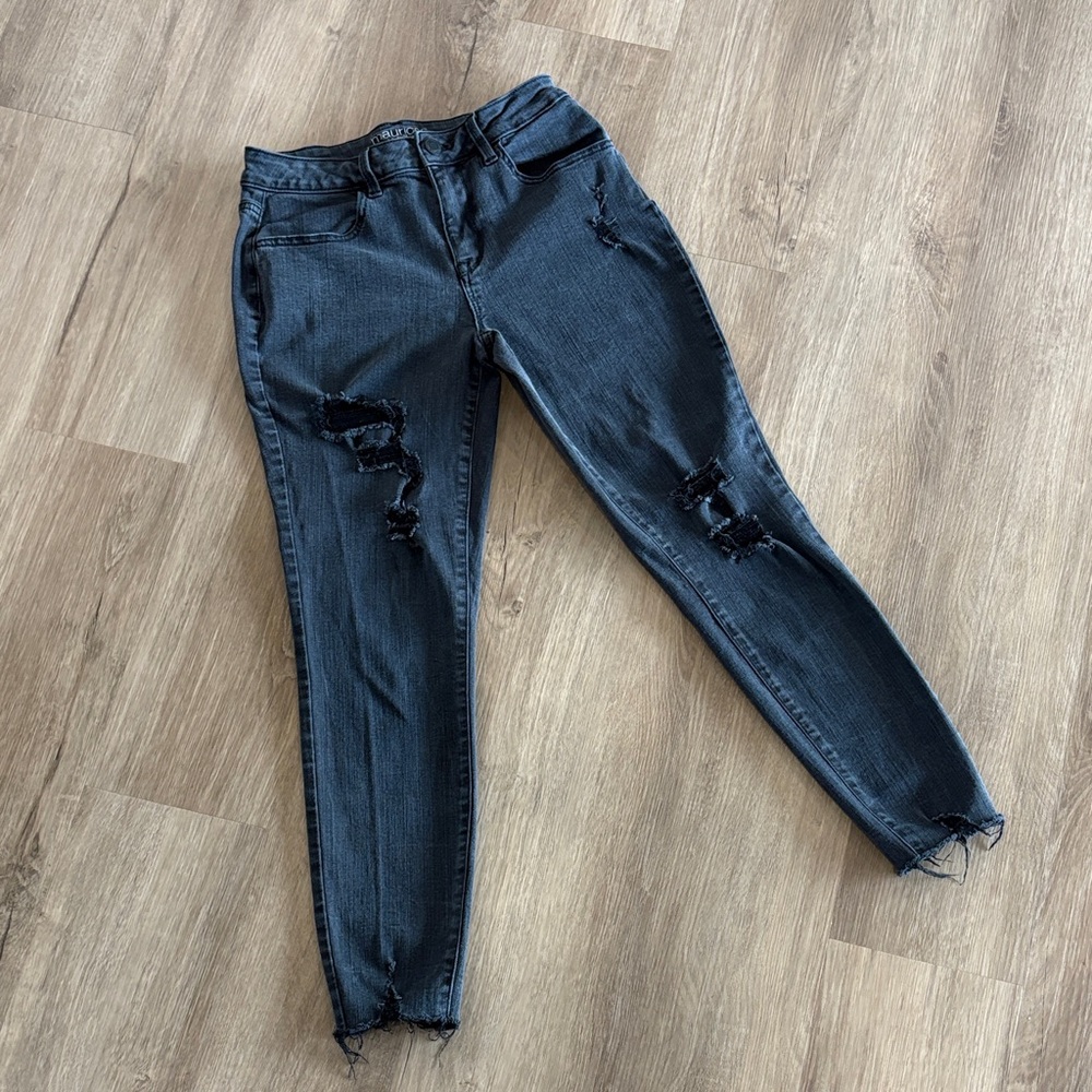 Maurice's Distressed Black Women's Cropped Jeans